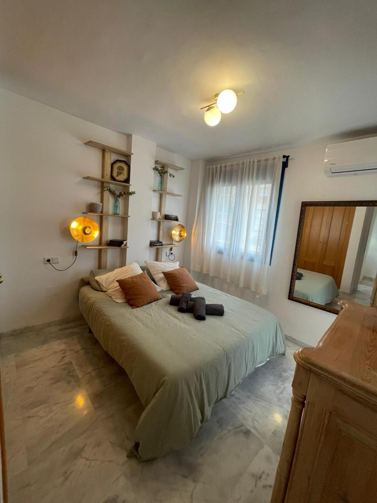 Calu Homes Cerca Playa De Huelin Málaga Extérieur photo