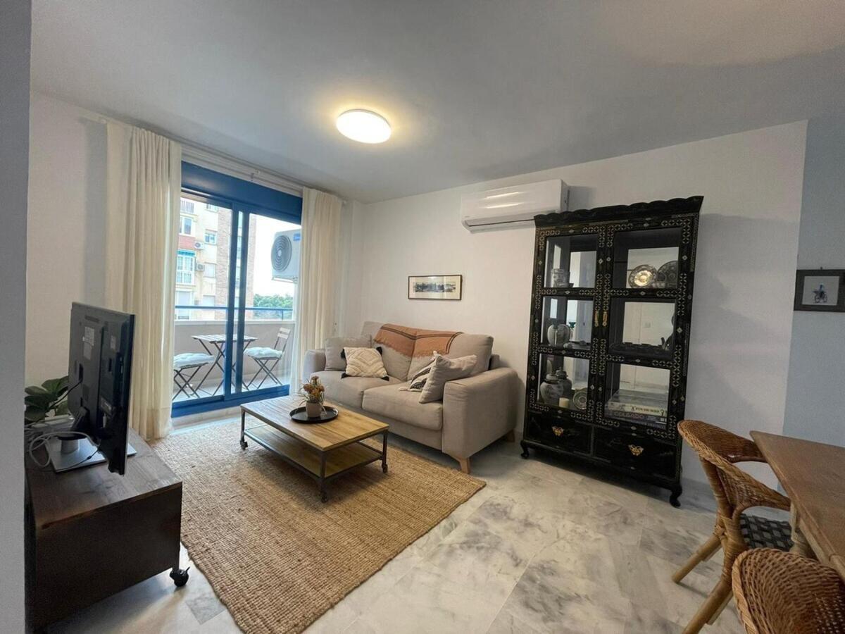 Calu Homes Cerca Playa De Huelin Málaga Extérieur photo